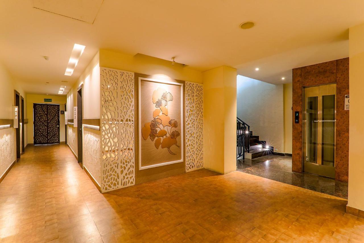 Townhouse Geetraj Near Shalimar Gateway Lucknow Hotell Exteriör bild