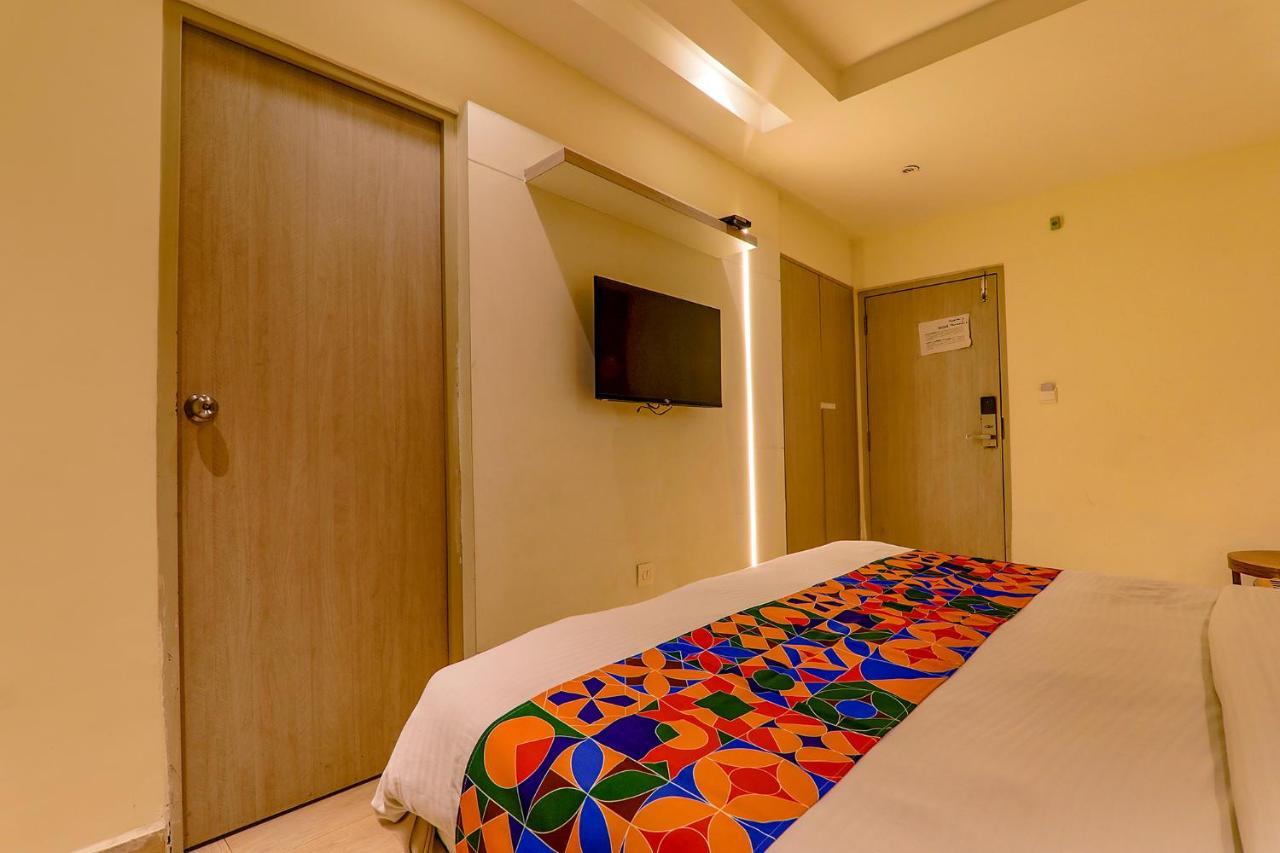 Townhouse Geetraj Near Shalimar Gateway Lucknow Hotell Exteriör bild