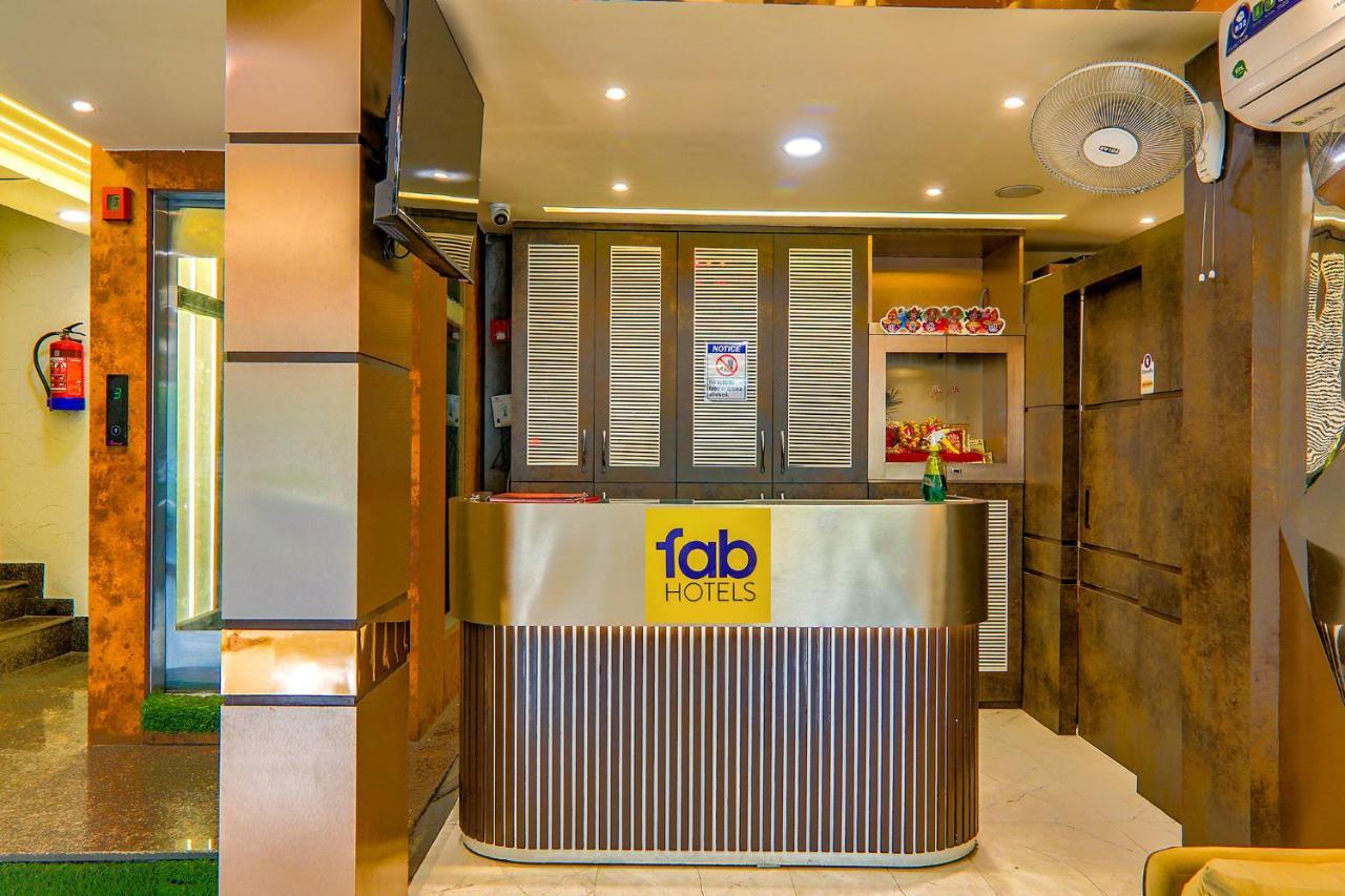 Townhouse Geetraj Near Shalimar Gateway Lucknow Hotell Exteriör bild